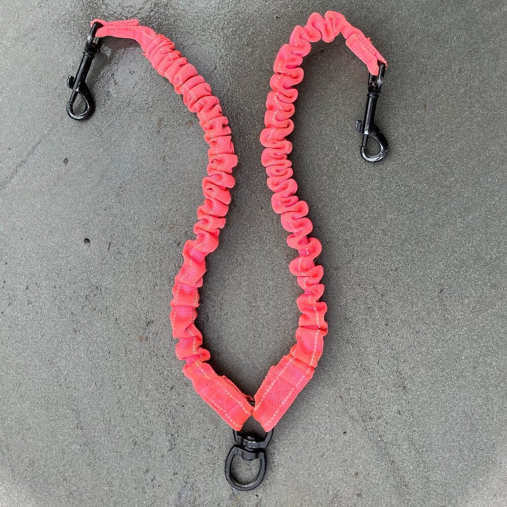 Shock-Absorbing Pink Double Dog Leash Coupler - Ditch the Tangles! 🐾